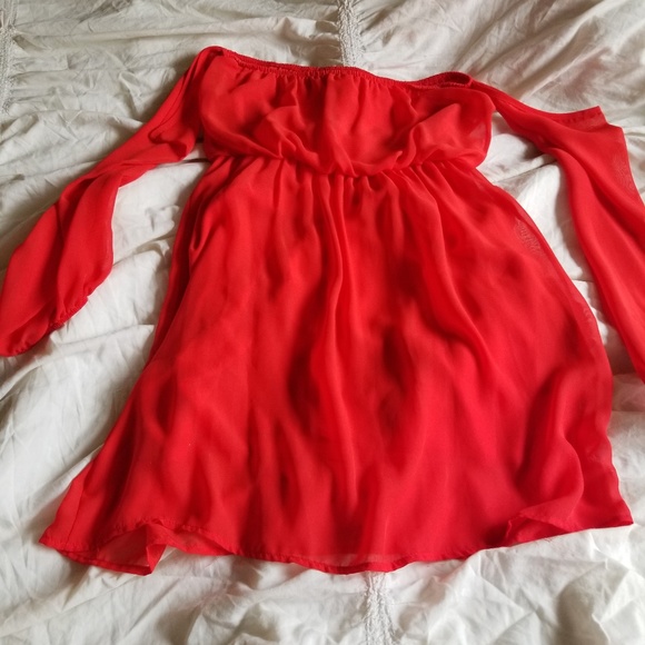 Dresses & Skirts - Off the shoulder mini